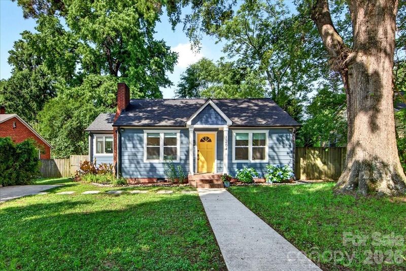 1204 Meadow Ln, Charlotte, NC 28205