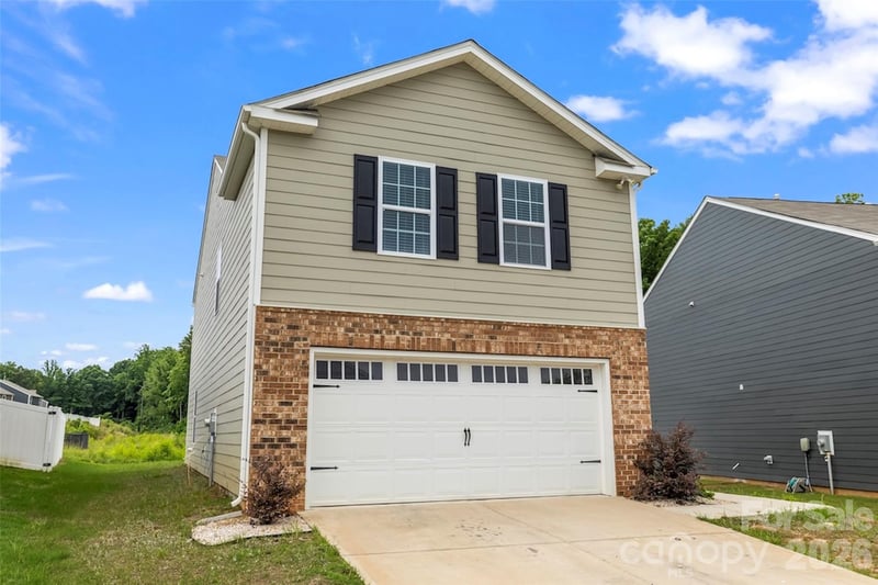 2270 Redstone Dr #23, York, SC 29745