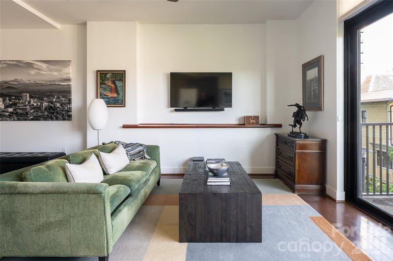 0 N Market St, Asheville, NC 28801