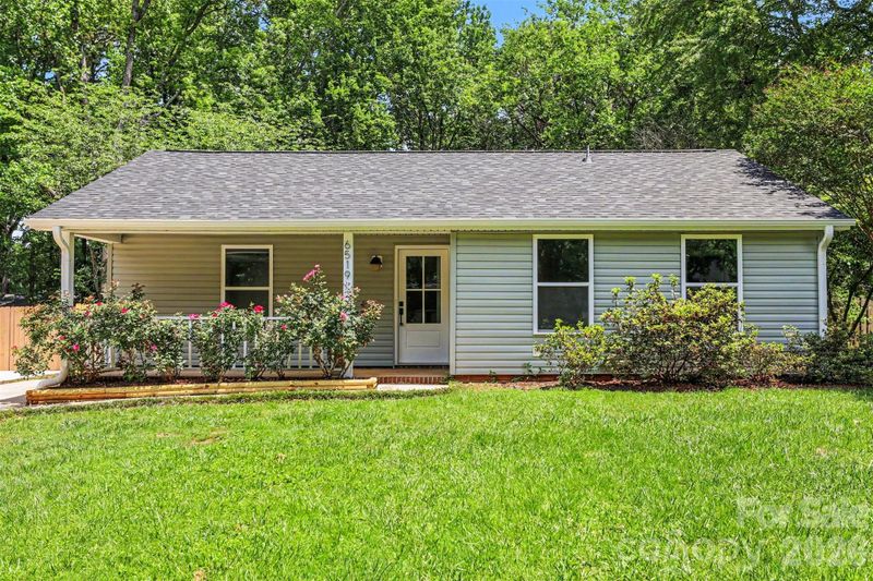 6519 Piney Path Rd, Charlotte, NC 28212