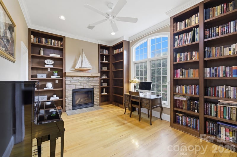 2420 Crofte Dr, Sherrills Ford, NC 28673