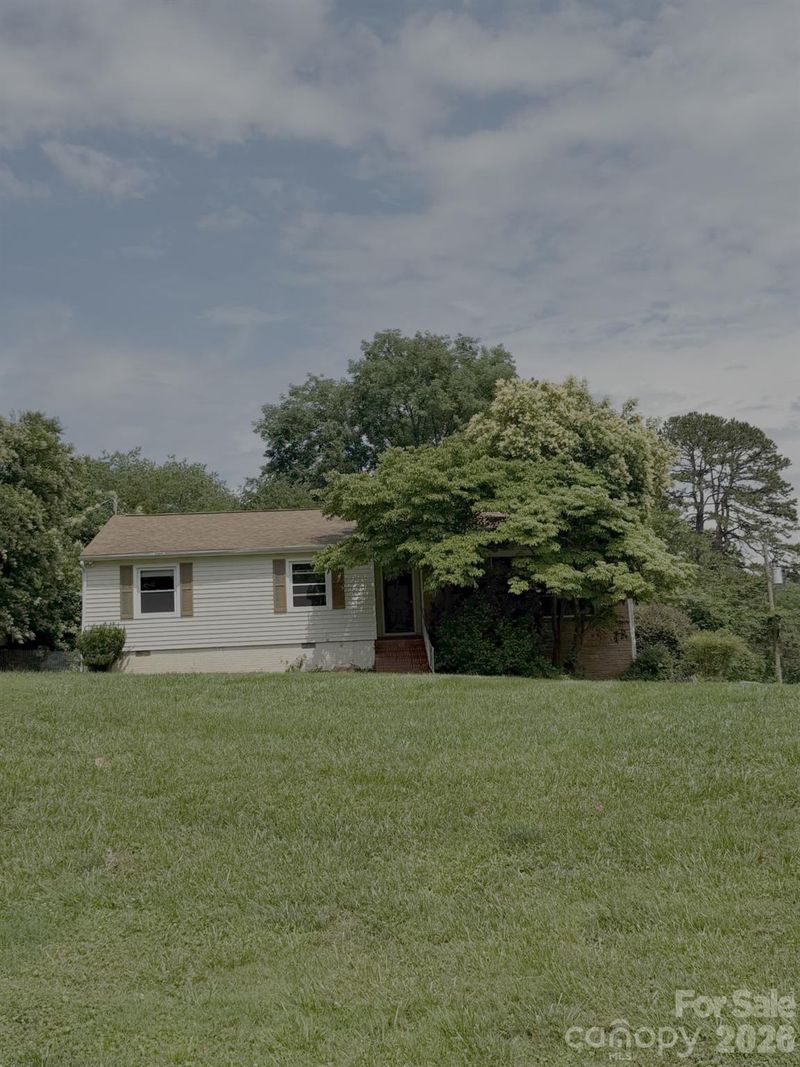 1500 Crystal Rd, Charlotte, NC 28205