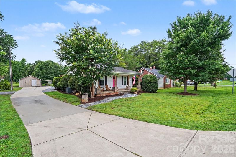 1528 S Point Rd, Belmont, NC 28012