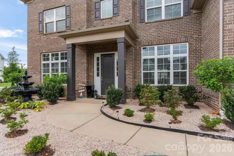 5005 Alexander Manor Dr, Charlotte, NC 28270
