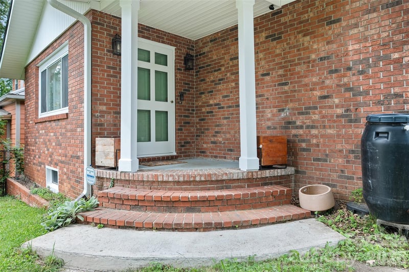 155 Michigan Ave, Asheville, NC 28806