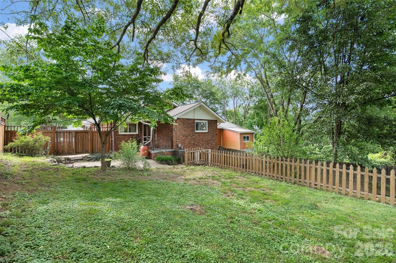 155 Michigan Ave, Asheville, NC 28806