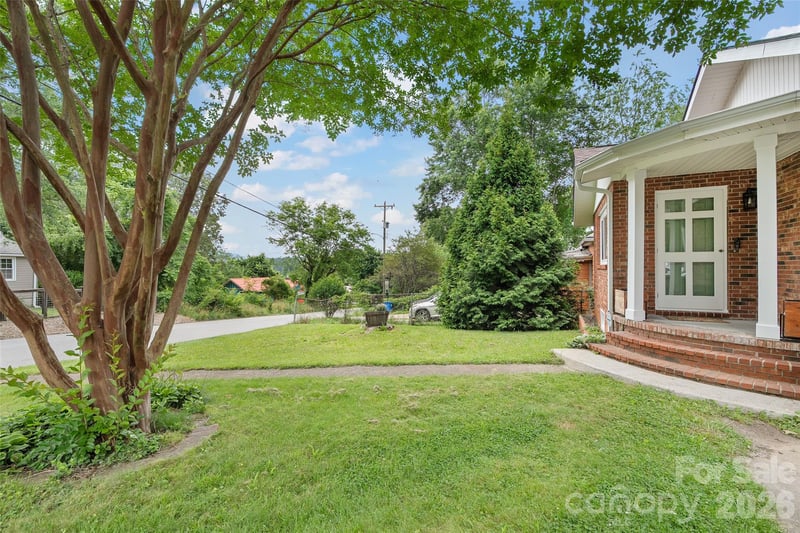 155 Michigan Ave, Asheville, NC 28806