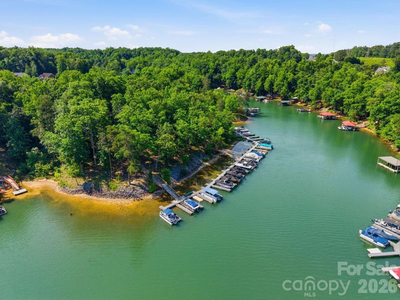 2530 Shady Reach Ln, Charlotte, NC 28214