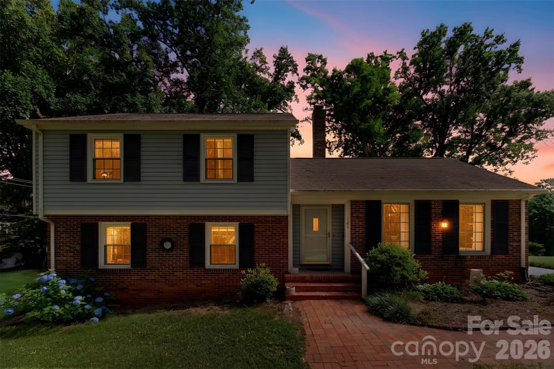 121 E Summersby St, Fort Mill, SC 29715