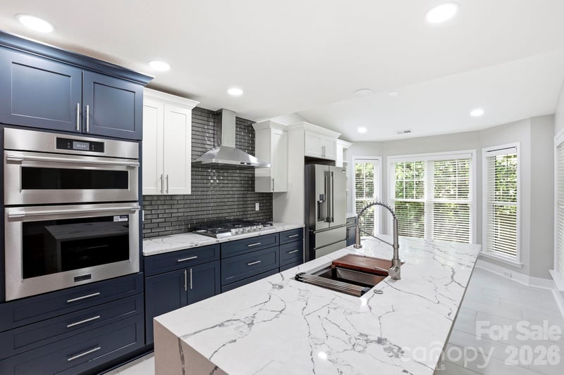 15 Kaylor Dr, Arden, NC 28704
