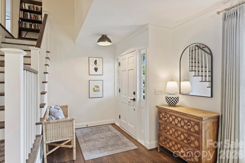 601 Lansdowne Rd, Charlotte, NC 28270