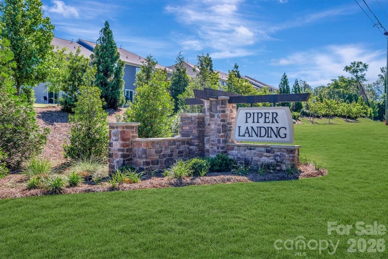 779 Kitfox Dr NW, Concord, NC 28027