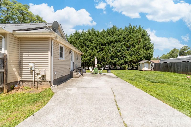 206 Eagle Rd, Belmont, NC 28012