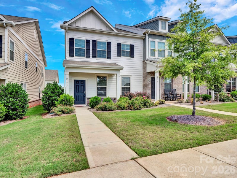 2131 Stevens Mill Rd, Matthews, NC 28104