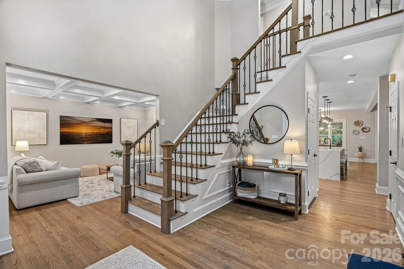 5634 Camelot Dr, Charlotte, NC 28270