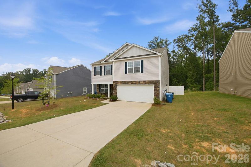 2307 Meadow Stream Dr, Sherrills Ford, NC 28673