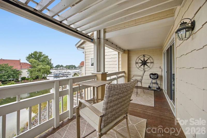 18009 Kings Point Dr #I, Cornelius, NC 28031