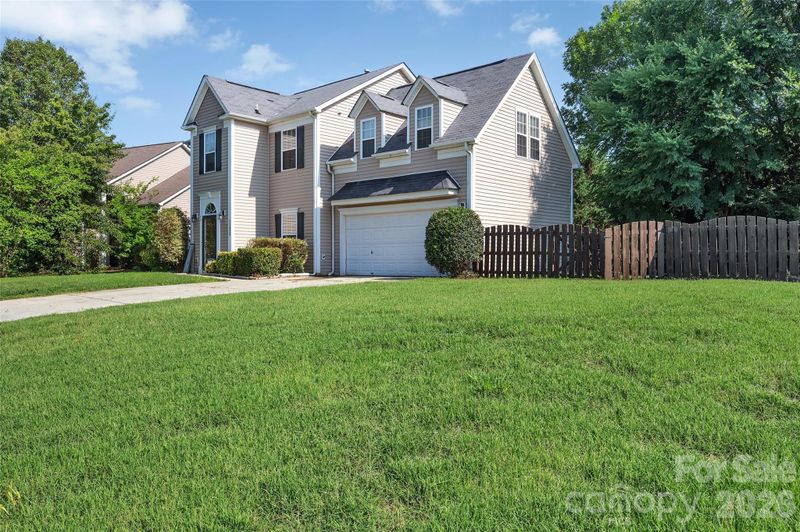 12929 Beddingfield Dr, Charlotte, NC 28278