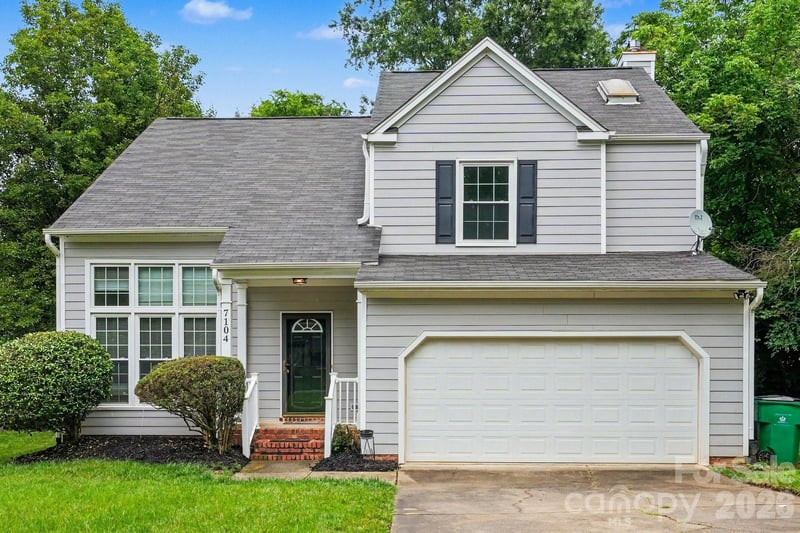 7104 Kinsmore Ln, Charlotte, NC 28269
