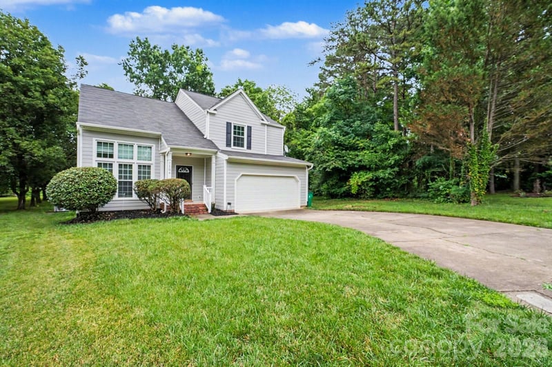 7104 Kinsmore Ln, Charlotte, NC 28269