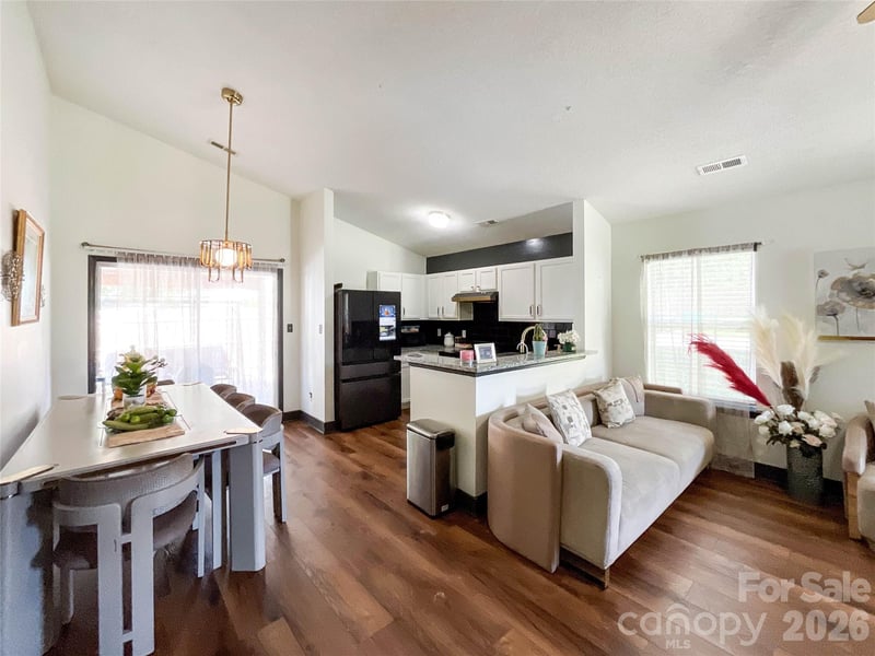 12151 Stewarts Crossing Dr, Charlotte, NC 28215