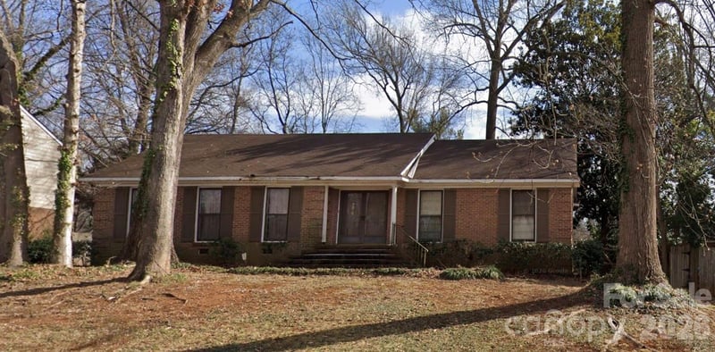 7010 Ludwig Dr, Charlotte, NC 28215