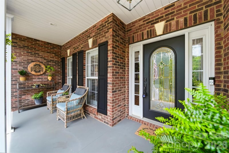 5780 Crown Ter, Hickory, NC 28601