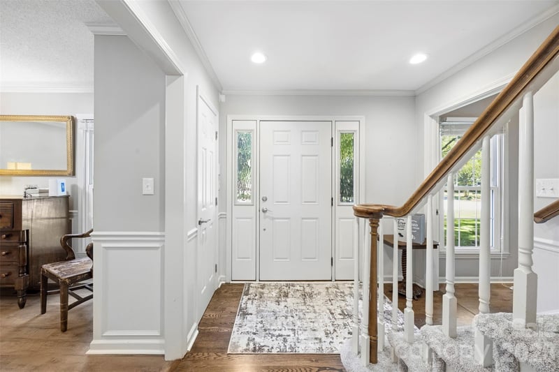 2106 Kings Dr, Gastonia, NC 28056