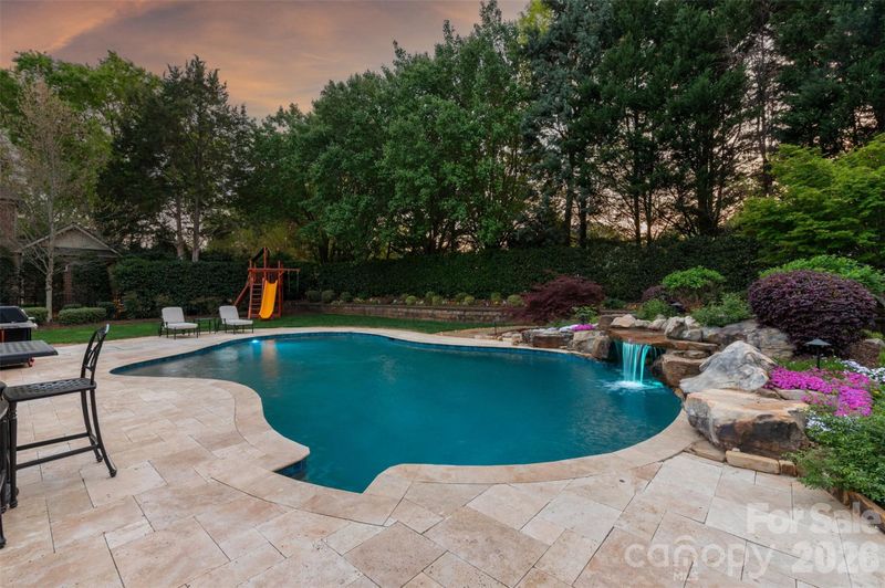 402 Montrose Dr, Waxhaw, NC 28173