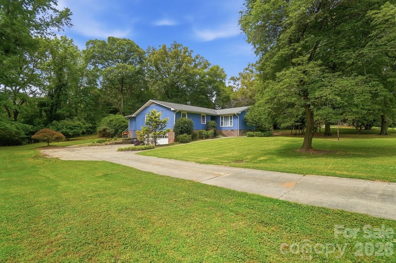 214 Griffin Ln, Marshville, NC 28103