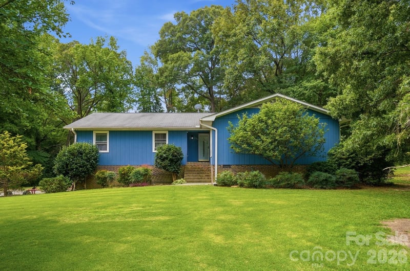 214 Griffin Ln, Marshville, NC 28103