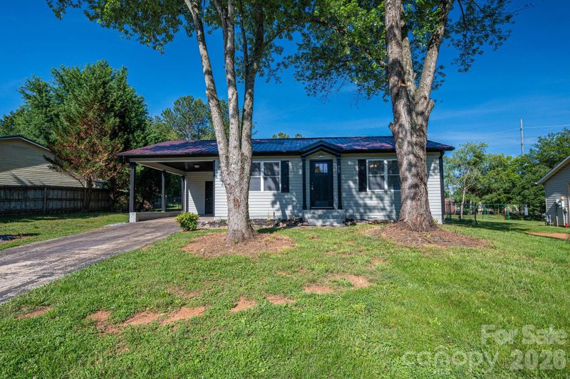 412 Forest Dr, Maiden, NC 28650