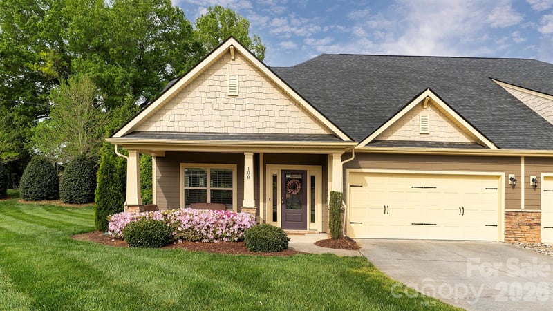 108 Damsire Ct, Mooresville, NC 28115