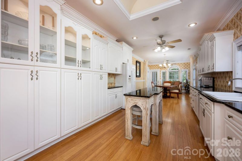 1256 Kennett Ave, Gastonia, NC 28054