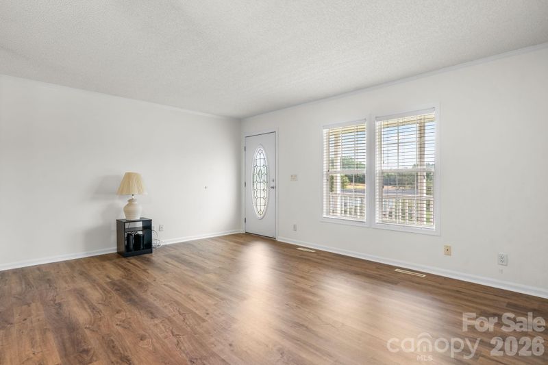 952 Eastern Ridge Dr, Newton, NC 28658