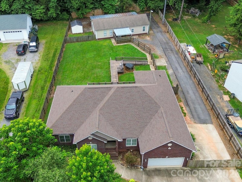 3801 Hayden Dr, Charlotte, NC 28269