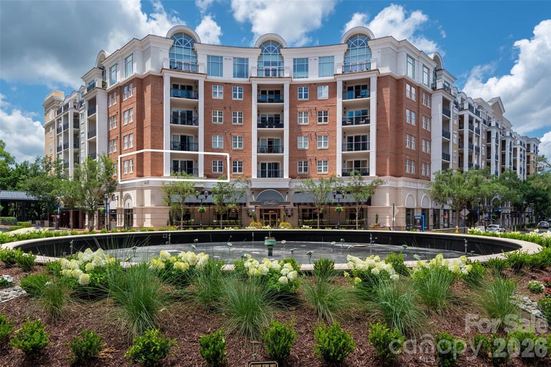 4620 Piedmont Row Dr #304, Charlotte, NC 28210