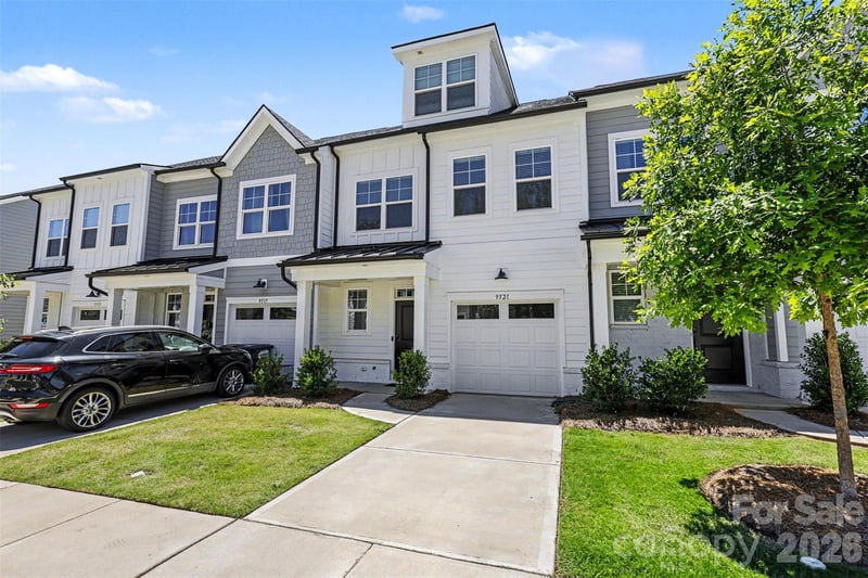 9521 Munsing Dr, Charlotte, NC 28269