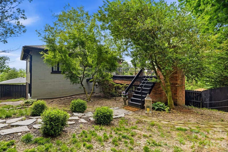 38 Aurora Dr, Asheville, NC 28805
