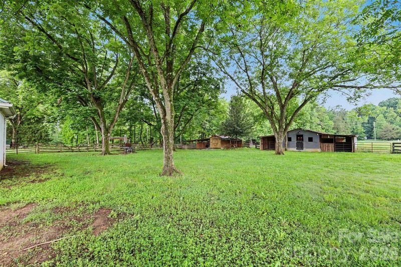 621 Hephzibah Church Rd, Crouse, NC 28033