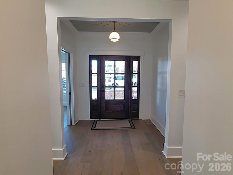 405 19th Avenue Cir NW, Hickory, NC 28601