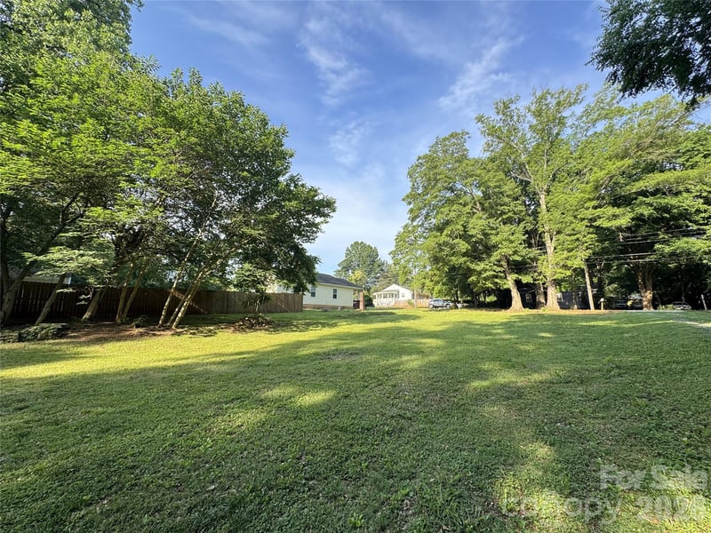 3035 Ross Ave, Charlotte, NC 28208
