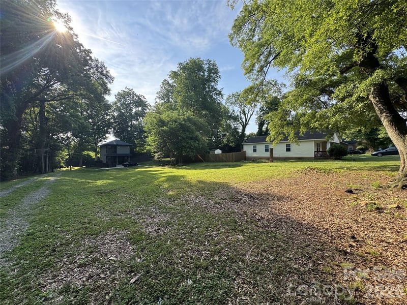 3035 Ross Ave, Charlotte, NC 28208