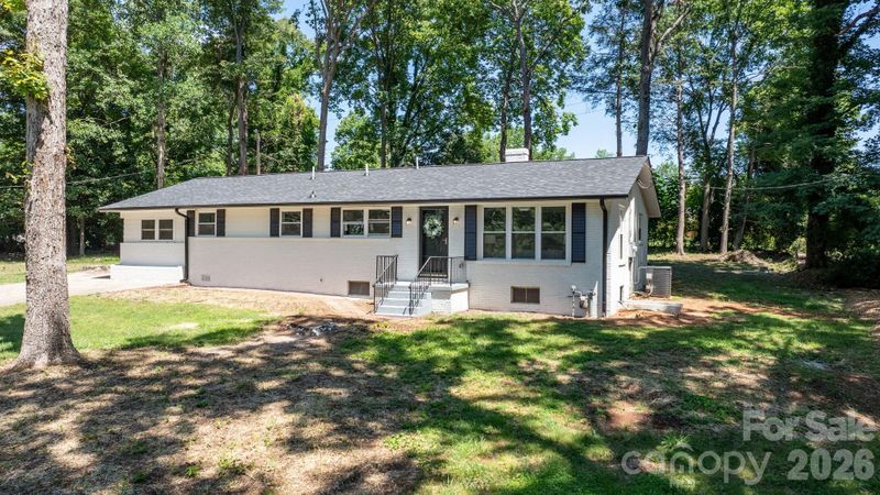 965 23rd Ave NE, Hickory, NC 28601