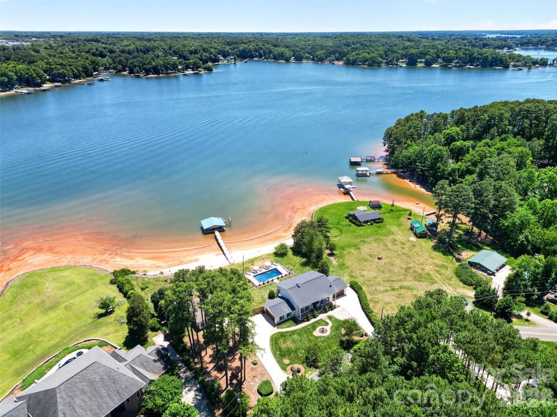 615 Kenway Loop, Mooresville, NC 28117
