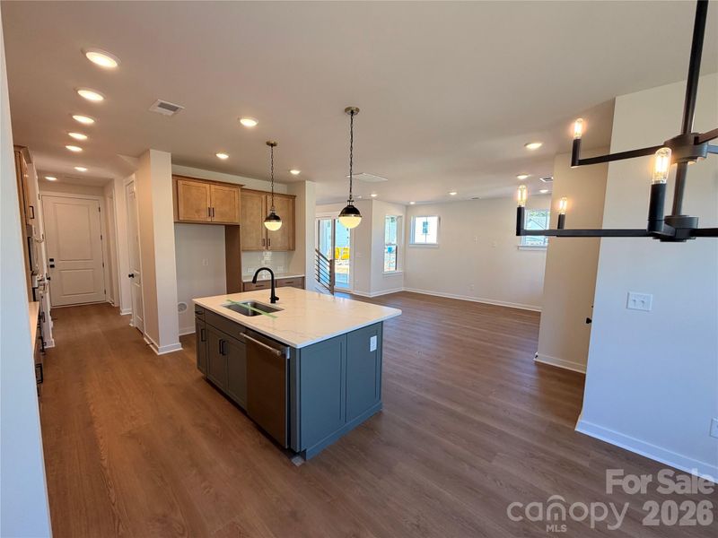 7413 Westrow Ave, Charlotte, NC 28278