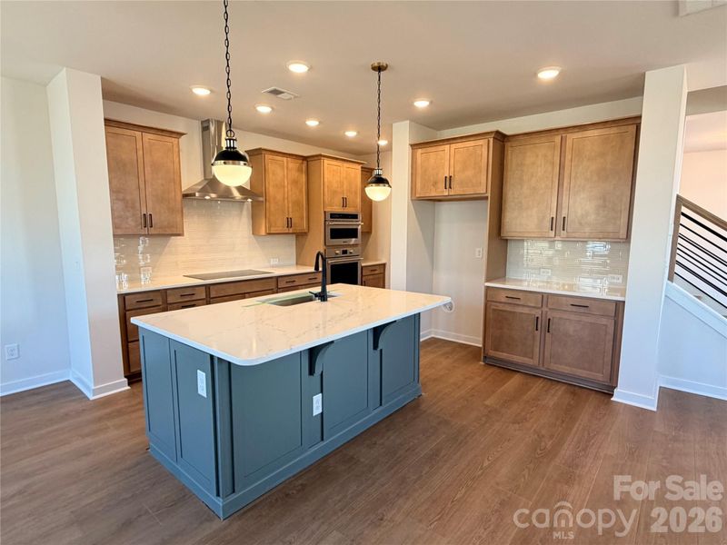 7413 Westrow Ave, Charlotte, NC 28278