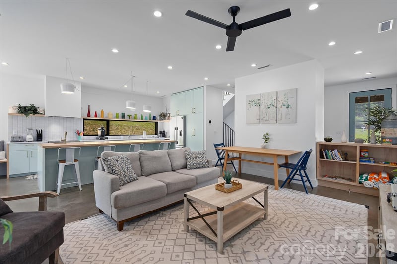 105 Loganberry Trl #1, Fletcher, NC 28732