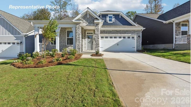 4133 Round Table Dr, Gastonia, NC 28056