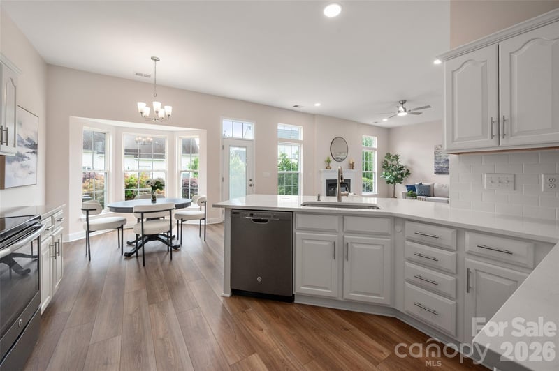 11916 Creek Turn Dr, Charlotte, NC 28278